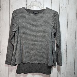 FH Clothing Co Women's Gray Lagenlook   Rayon Knit Layered Shirt Size Small.